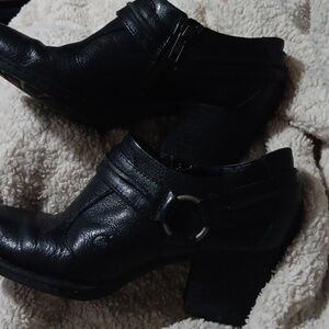 B.o.r.n. black leather booties sz 39
